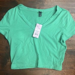 NEW WITH TAG Wild Fable cropped tee